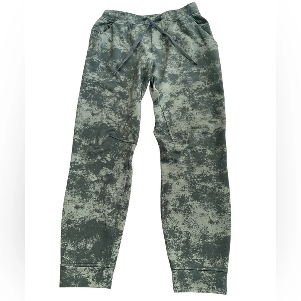 Men’s Lululemon City Sweat Jogger. Size M